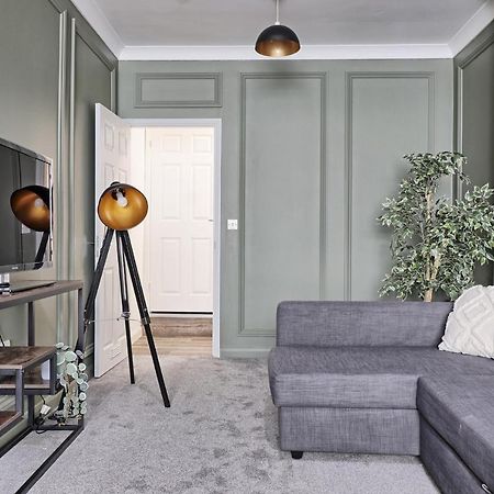 Stylish & Modern Apartment - Southend Stays Экстерьер фото