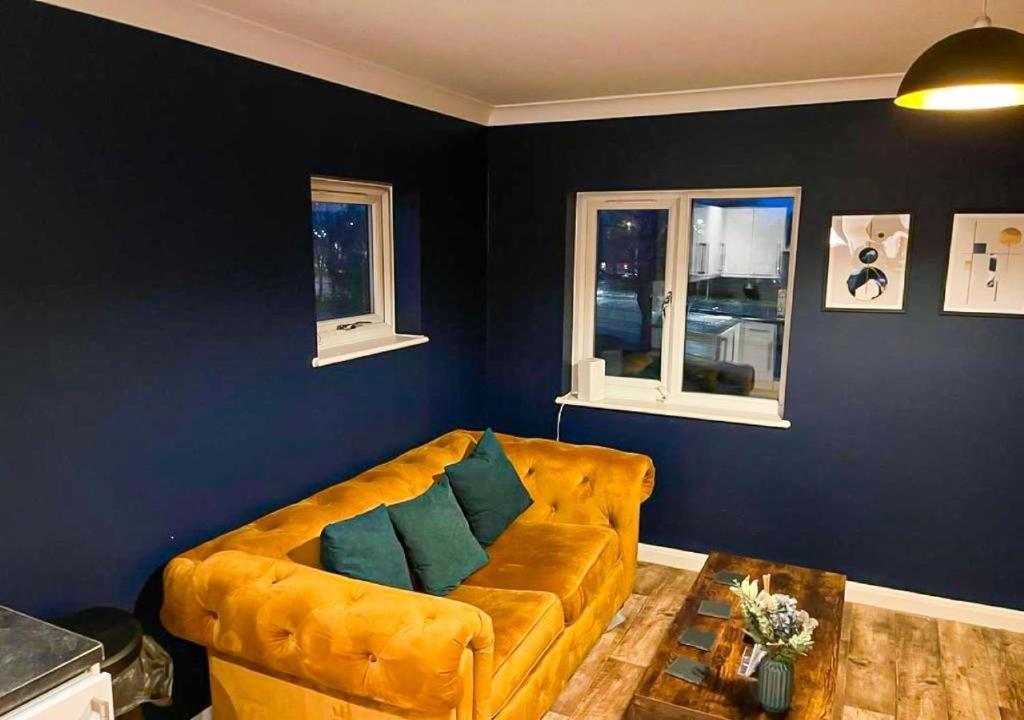 Stylish & Modern Apartment - Southend Stays Экстерьер фото